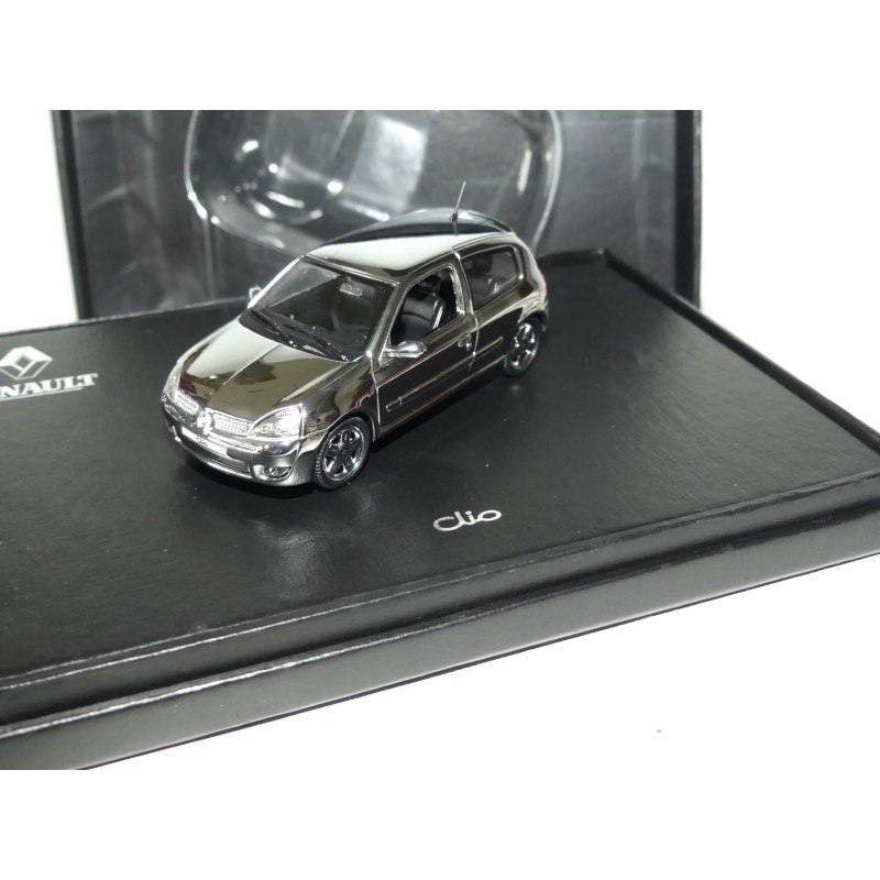 RENAULT CLIO II Phase 2 SPORT 2.0 16V Chrome UNIVERSAL HOBBIES 1:43 coffret