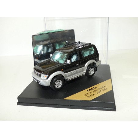 TOYOTA LAND CRUISER COURT Noir VITESSE 082G 1:43