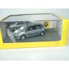 RENAULT SCENIC I Phase 2 Gris BleutÃ© UNIVERSAL HOBBIES 1:43