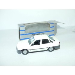 OPEL KADETT GLS 5 Portes Blanc GAMA 1:43