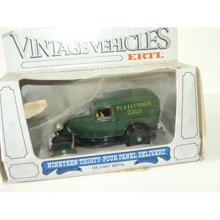 FORD PANEL VAN 1934 ERTL VINTAGE VEHICULE 1:43