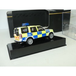 LAND ROVER DISCOVERY 4 2010 SURREY UK POLICE IXO MOC135P 1:43