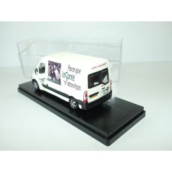 RENAULT MASTER III URGENT MEDICAMENT OCP AMBULANCE sur base BURAGO 1:50