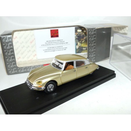 CITROEN ID 21 N°1.000.000 Gold RIO 4586 1:43