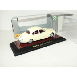 JAGUAR MKII Beige MAISTO 1:43