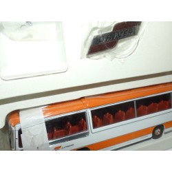 CAR BUS BEDFORD VAL PLAXTON SELNEC EXPRESS CORGI 35303 1:50