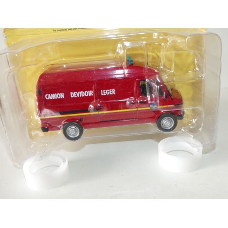 MERCEDES 308D DEVIDOIR LEGER POMPIERS IXO PRESSE N°13 1:43 blister