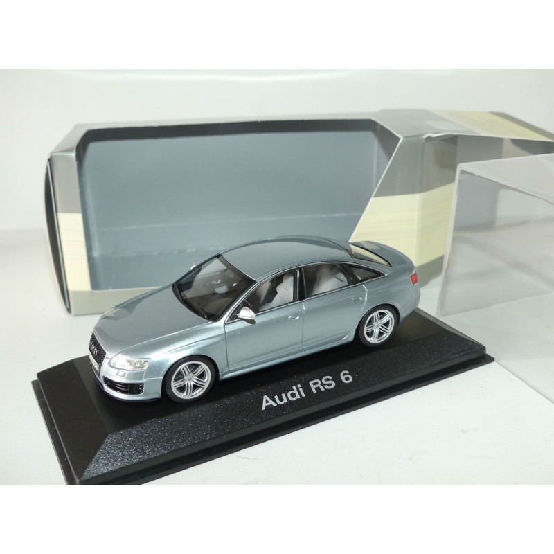 AUDI RS6 C6 Gris Clair Monzasilber MINICHAMPS 1:43