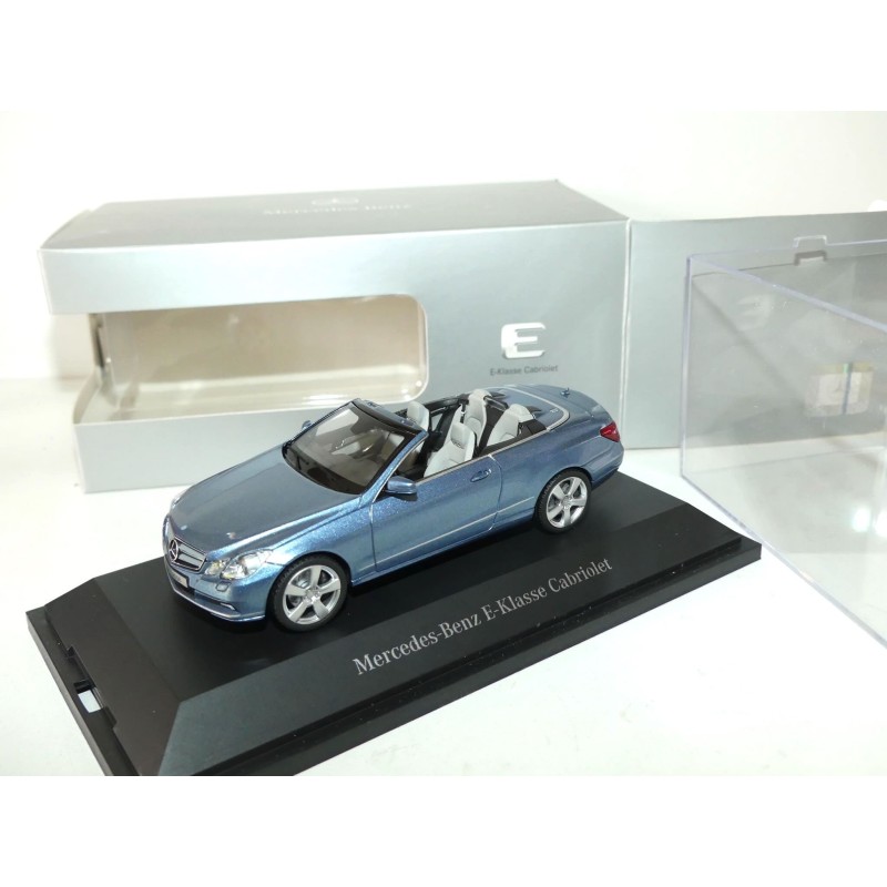 MERCEDES CLASSE E CABRIOLET W212 Bleu SCHUCO 1:43