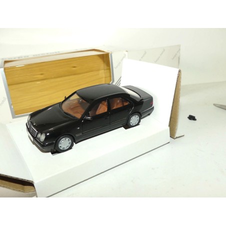 MERCEDES CLASSE E 280 1995 Noir HERPA 1:43