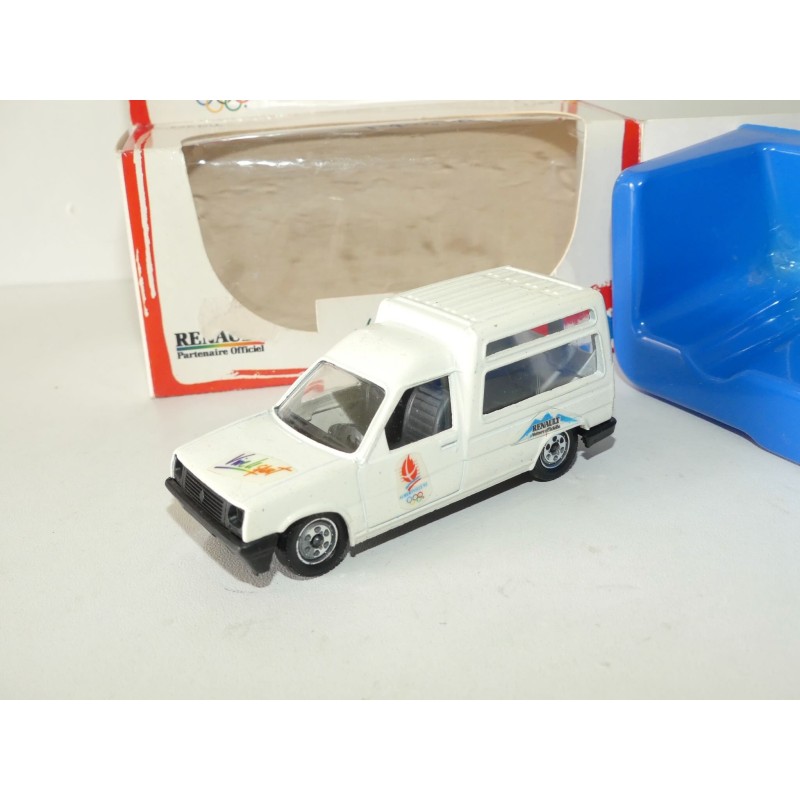 RENAULT EXPRESS FOURGONNETTE VITRÉ ALBERVILLE 92 SOLIDO 1:43