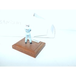 FIGURINE PILOTE F1 L. BANDINI socle bois 1:43 figurine metal peint