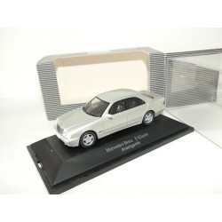 MERCEDES CLASSE E 320 AVANTGARDE W210 Gris HERPA 1:43