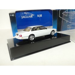 JAGUAR XJR Blanc AUTOART 1:43