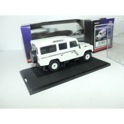 LAND ROVER DEFENDER Blanc VANGUARDS VA09709 1:43