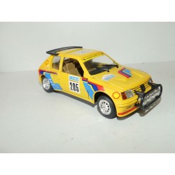 PEUGEOT 205 TURBO 16 RALLYE A DAKAR MIRA 1:24 imperfection