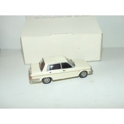 LANCIA TREVI Blanc KIT Monté P.B. MODEL 1:43