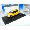 RENAULT CLIO II Phase III 2004 Jaune Cirius UNIVERSAL HOBBIES 1:43 