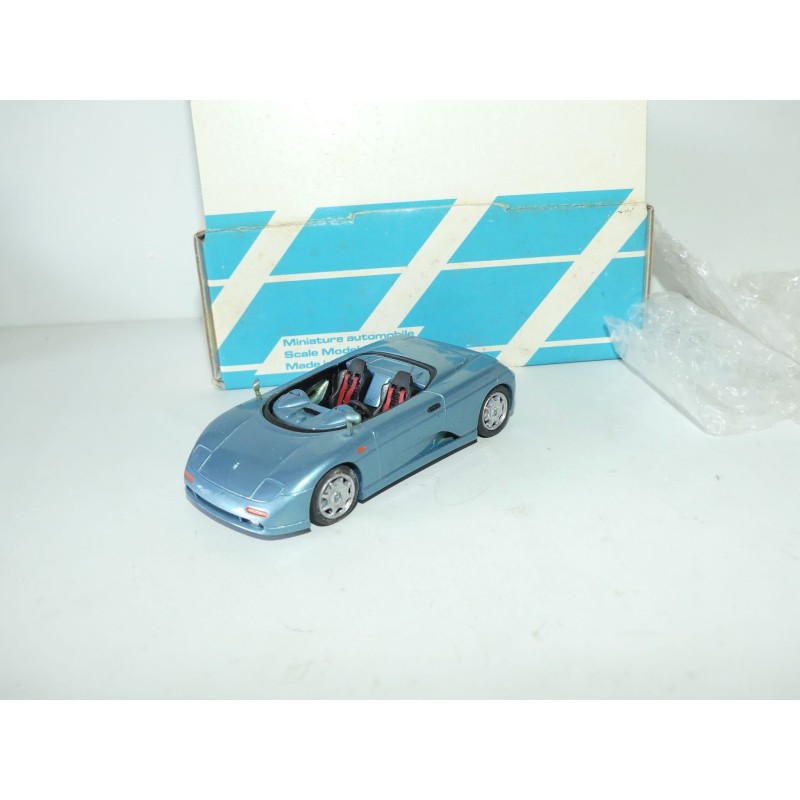 DE TOMASO GUARA BARCHETTA 1994 Bleu KIT Monté ALEZAN 1:43