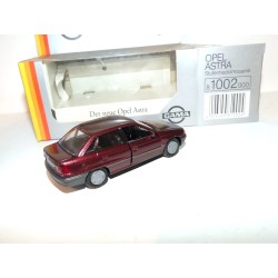 OPEL ASTRA F Bordeaux GAMA 1002 1:43