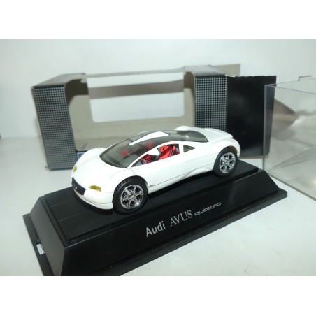 AUDI AVUS QUATTRO Blanc CONCEPT CAR REVELL 1:43