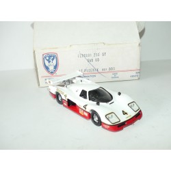 LOLA T710 CORVETTE N°4 DAYTONA 1985 KIT Monté ALEZAN 1:43