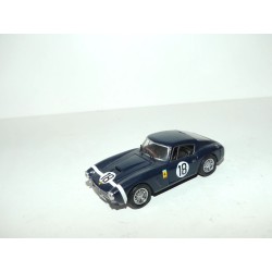 FERRARI 250 GT SWB N°18 LE MANS 1961 JOUEF 1:43