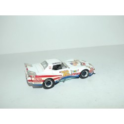 CHEVROLET CORVETTE STINGRAY N°76 LE MANS 1976 BIZARRE 1:43 sans boite