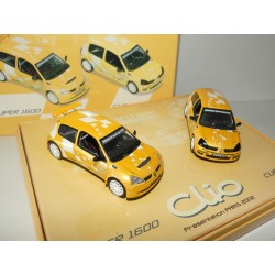 RENAULT CLIO SUPER 1600 et CUP PRESENTATION PARIS 2002 COFFRET UNIVERSAL HOBBIES 1:43 imperfection