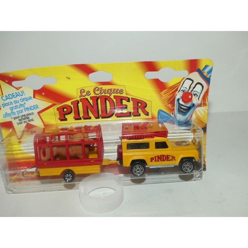 LAND ROVER PINDER et REMORQUE LION MAJORETTE 1:60 LAND ROVER PINDER et REMORQUE LION MAJORETTE 1:60