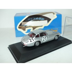 MERCEDES 300 SL N°21 LE MANS 1952 IXO LM1952 1:43 Arrivée 1èr