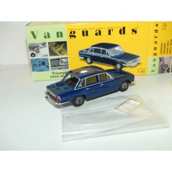 TRIUMPH 2000 Bleu VANGUARDS VA08200 1:43