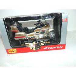 MOTO HONDA GOLD WING SE beige MAISTO 1:18