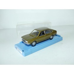 VW PASSAT B1 SCHUCO 1:43