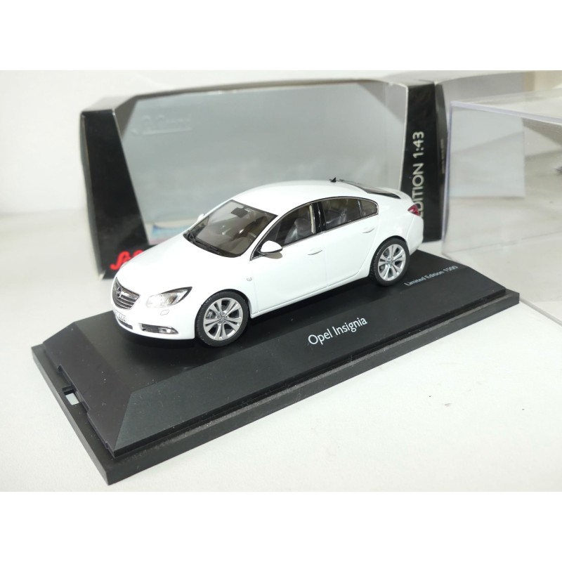 OPEL INSIGNIA Blanc SCHUCO 1:43