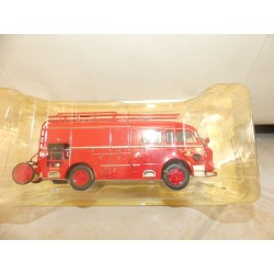 CAMION POMPIERS N°038 SAVIEM JL25 FPT XO PRESSE 1:43