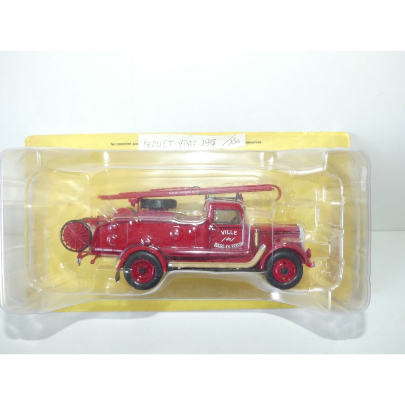 CAMION POMPIERS N°130 BERLIET VDAF IXO PRESSE 1:43