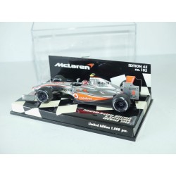 McLAREN MERCEDES MP4-24 SHOWCAR 2009 HAMILTON MINICHAMPS 1:43