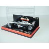 McLAREN MERCEDES MP4-17 GP 2002 K. RAIKKONEN MINICHAMPS 1:43