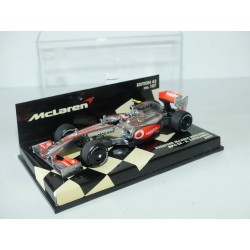 VODAFONE MERCEDES MP4-24 GP...