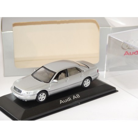 AUDI A8 D2 Phase 1 Gris Clair  MINICHAMPS 1:43