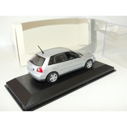 AUDI A3 8L Phase 1 5 Portes Gris Clair MINICHAMPS 1:43