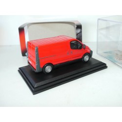 RENAULT TRAFIC Rouge OLIEX CARARAMA 1:43 boite vitrine