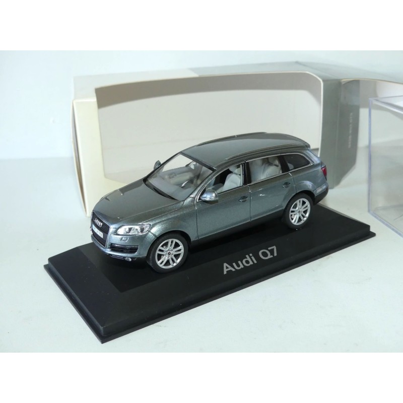 AUDI Q7 I Phase 1 Gris  SCHUCO 1:43