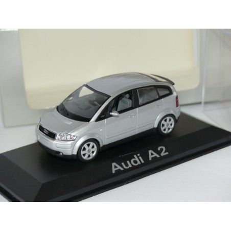 AUDI A2 Gris  MINICHAMPS 1:43