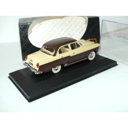 VOLGA GAZ 21 1955 Beige et Marron IXO REPCLC10 1:43