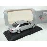 AUDI A8 D2 Phase 1 Gris Clair MINICHAMPS 1:43