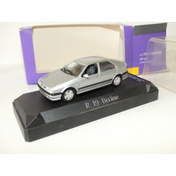 RENAULT 19 Berline 5 Portes Gris SOLIDO 1:43