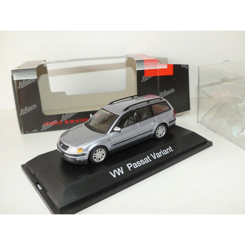 VW PASSAT B5 VARIANT Bleu Clair SCHUCO 1:43