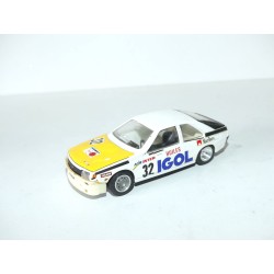 RENAULT FUEGO N°32...